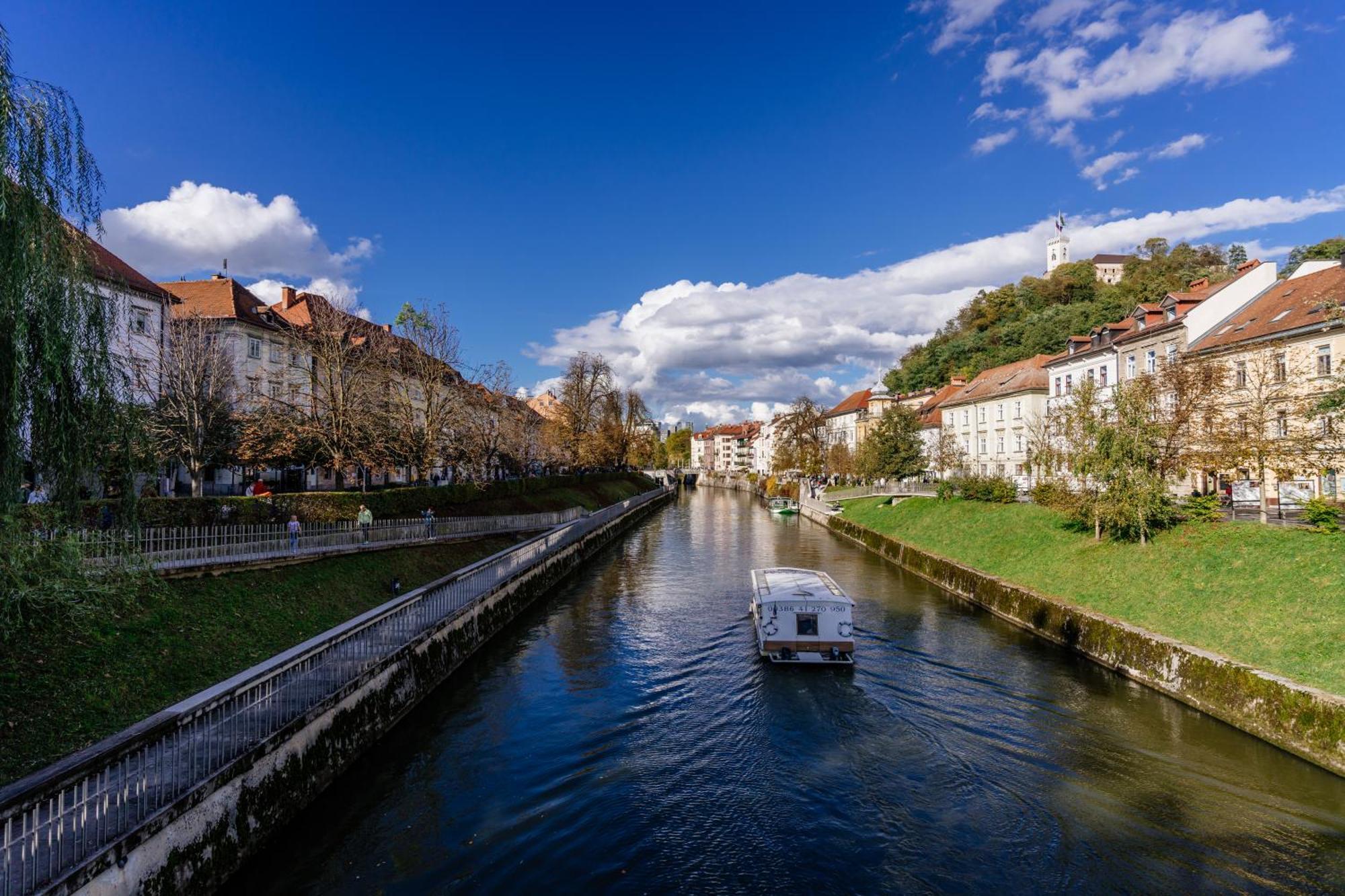 Ella'S Castle View Apartment Ljubljana Exterior photo